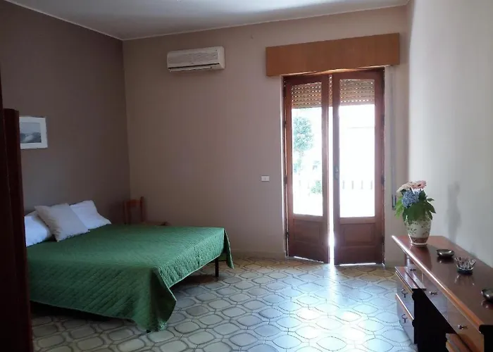 Holiday22sicily 招待所 圣亚加塔·迪·米利特